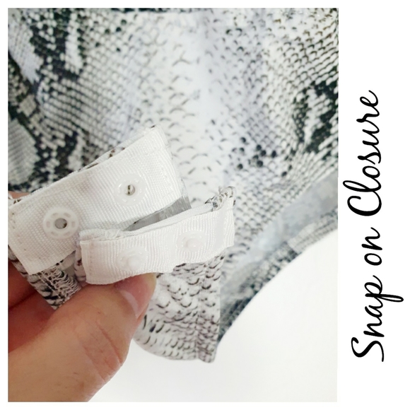 💥NWT- Grayish Snakeprint Longsleeve Bodysuit - Picture 8 of 14